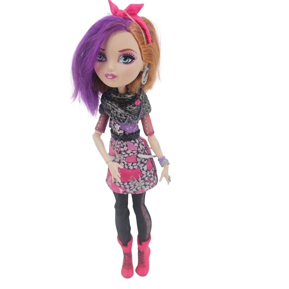 Ever After High Rebel Signature First Chapter Poppy O'Hair doll 2014 DISCONTINUE